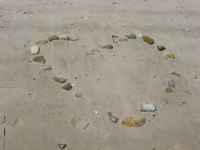 heart in sand
